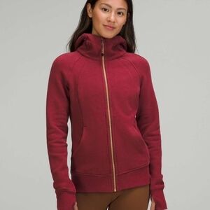 Lululemon Scuba Full-Zip Hoodie
Mulled Wine / Gold